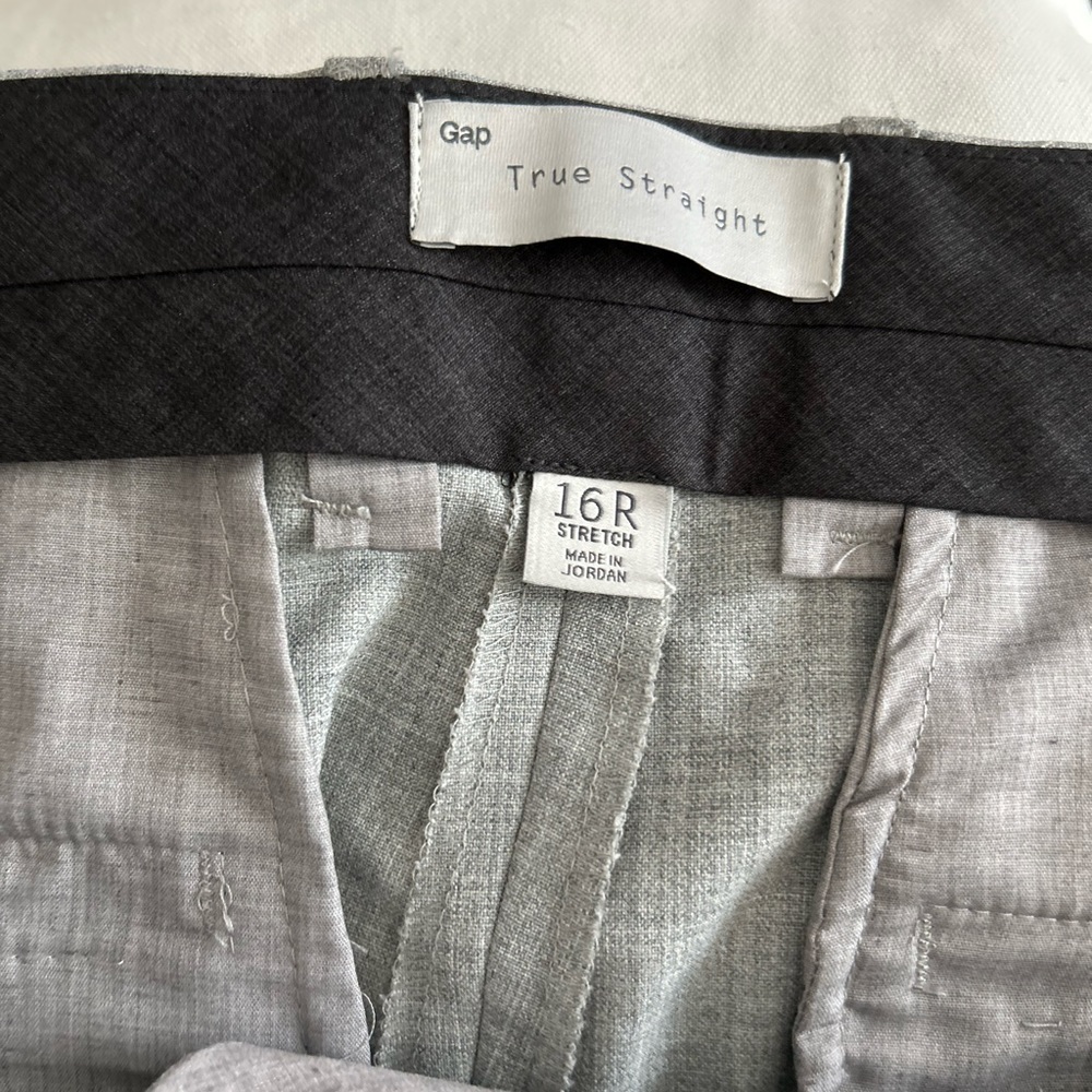 Womens NWT Gray Gap Dress Pants 16R